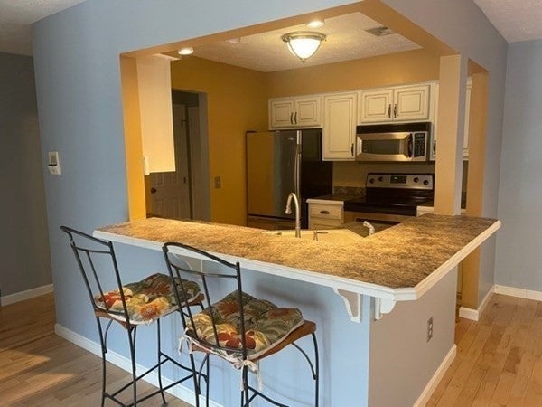 50 Steeplechase Ct #50, Haverhill, MA Photo #9