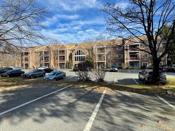 50 Steeplechase Ct #50, Haverhill, MA Photo #3