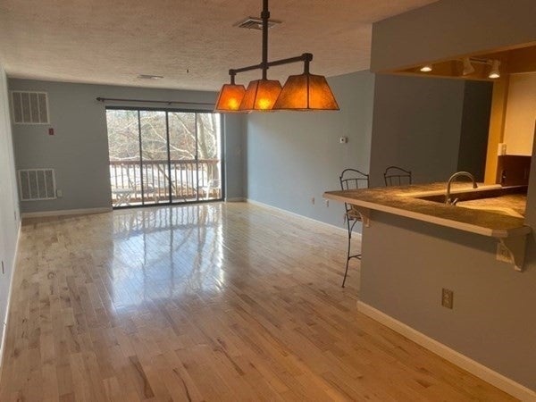 50 Steeplechase Ct #50, Haverhill, MA Photo #13