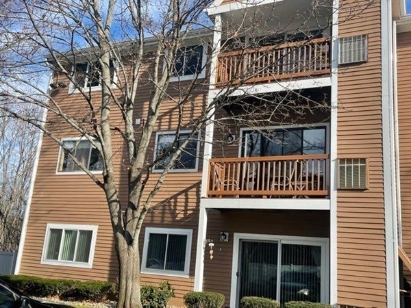 50 Steeplechase Ct #50, Haverhill, MA Photo #2