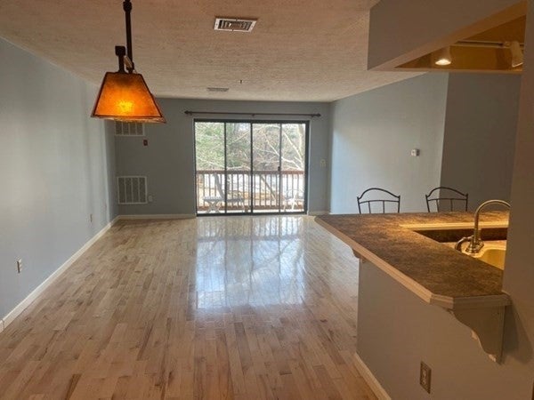 50 Steeplechase Ct #50, Haverhill, MA Photo #12