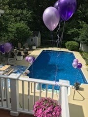 Holliston, Massachusetts 01746, United States, 4 Bedrooms Bedrooms, ,2 BathroomsBathrooms,Residential,Pending,130063