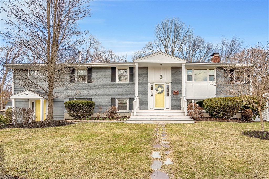 Holliston, Massachusetts 01746, United States, 4 Bedrooms Bedrooms, ,2 BathroomsBathrooms,Residential,Pending,130063 Holliston, Massachusetts 01746, United States, 4 Bedrooms Bedrooms, ,2 BathroomsBathrooms,Residential,Pending,130063