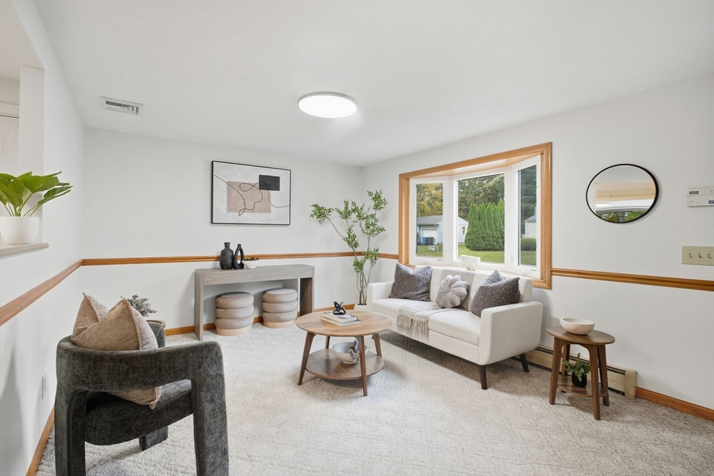 221 Glenoak Dr