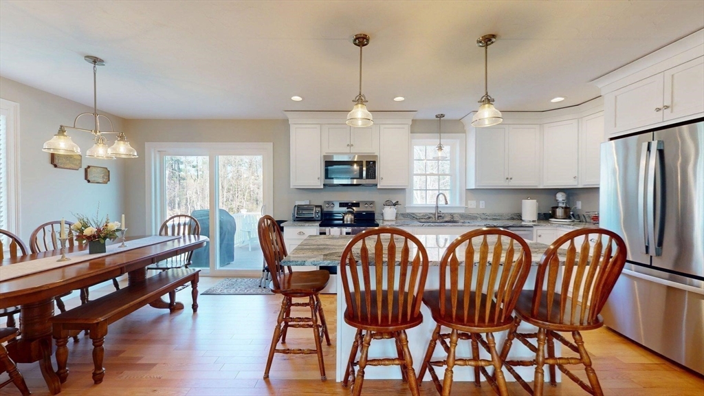 287 Wareham ST, Middleboro, MA, 287 Wareham ST, Middleboro, MA Photo #2