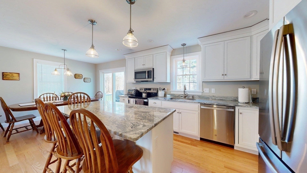 287 Wareham ST, Middleboro, MA, 287 Wareham ST, Middleboro, MA Photo #4