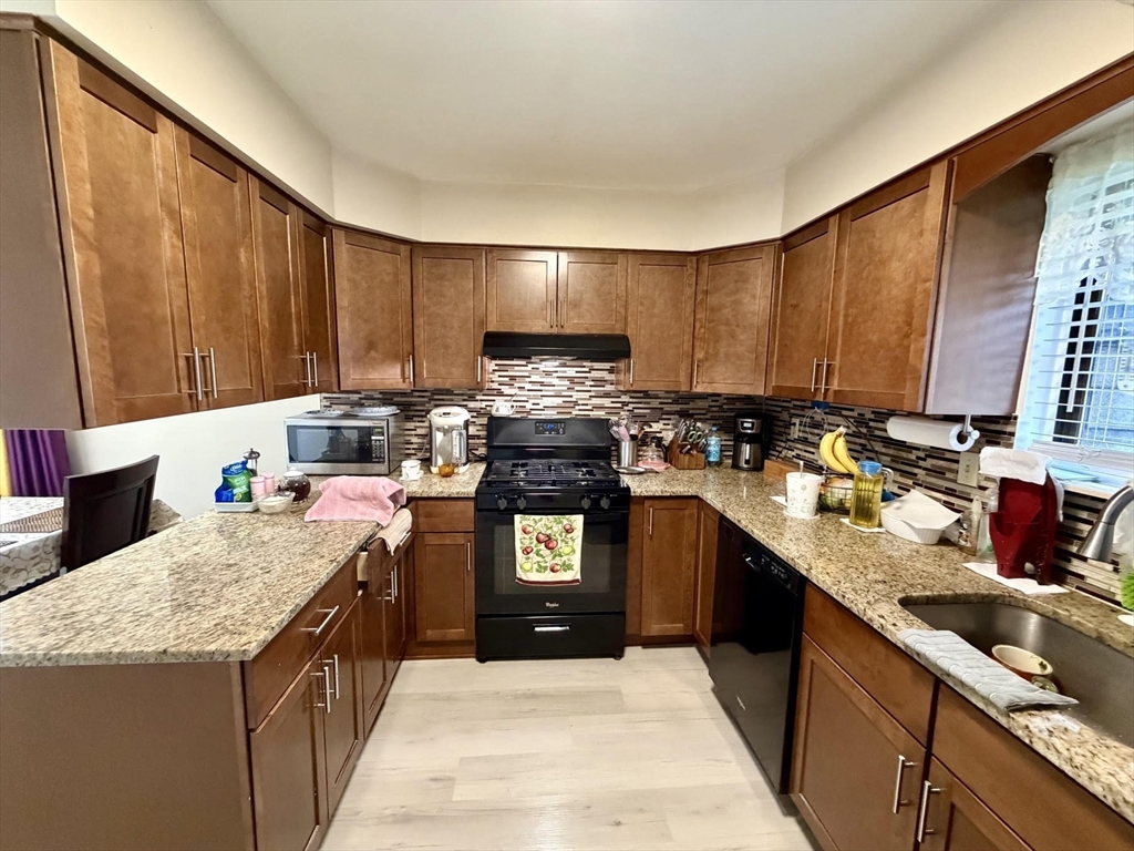 119 Beekman Dr 119