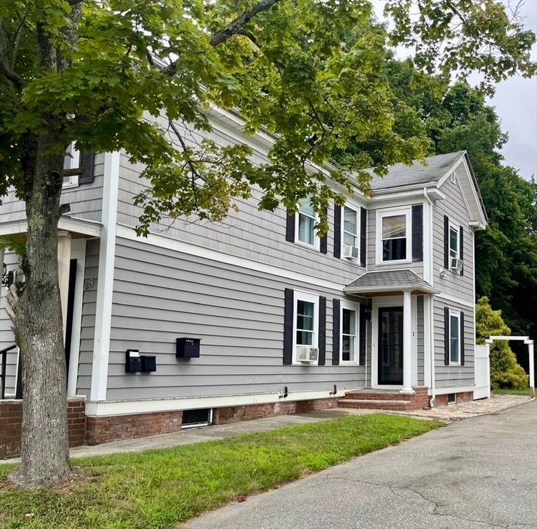 Photo of 48 Pleasant St, Holbrook, MA