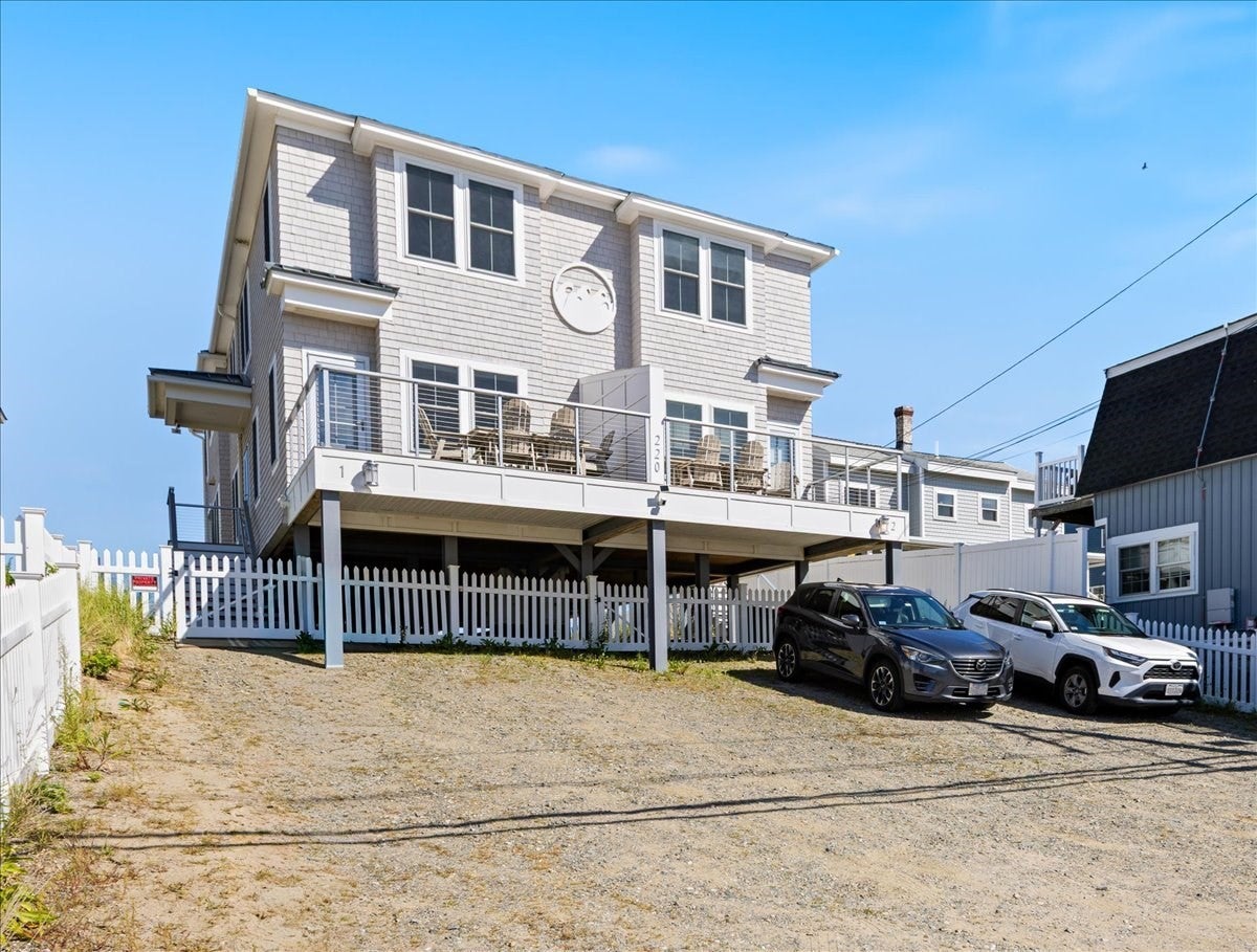 Photo of 220 North End Blvd, Salisbury, MA