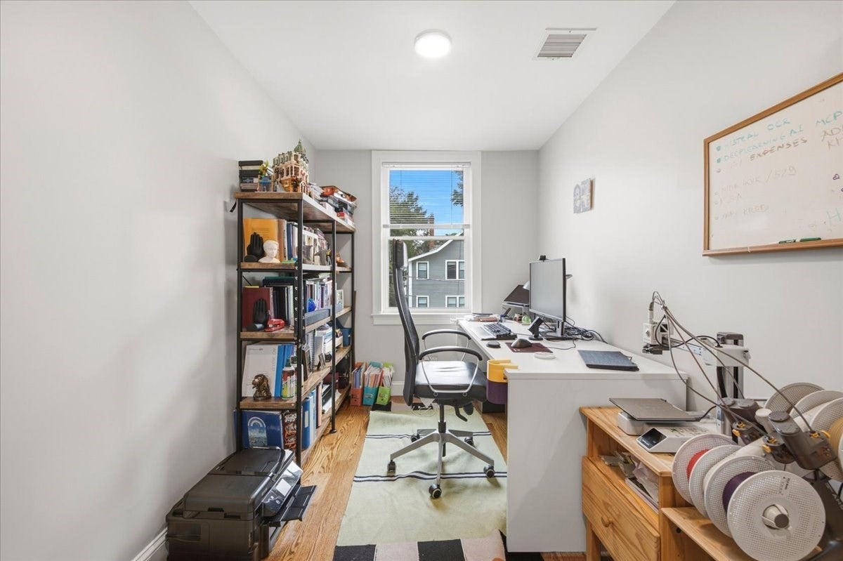 15 Ricker Rd #2, Newton, MA, 15 Ricker Rd #2, Newton, MA Photo #9