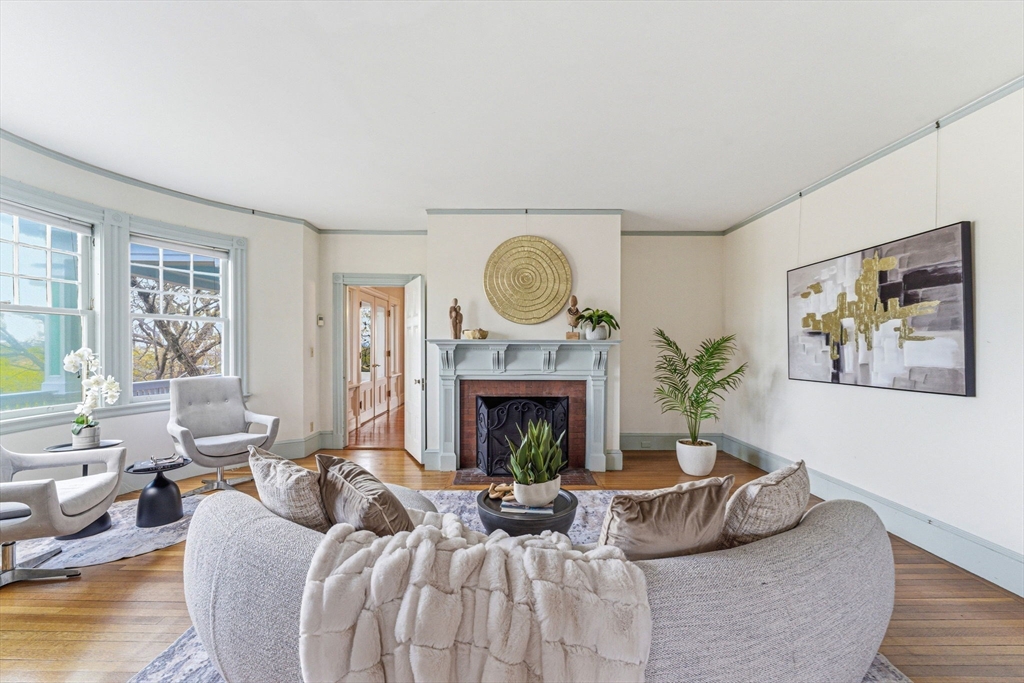 5 Ridgewood Rd