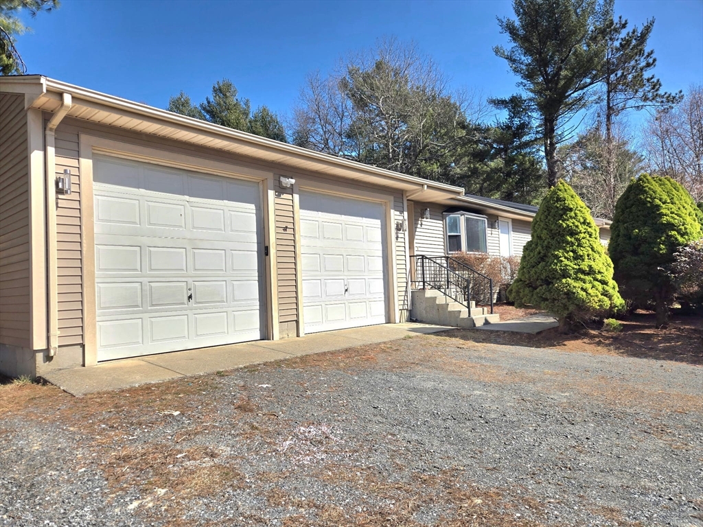 22 Anthony st