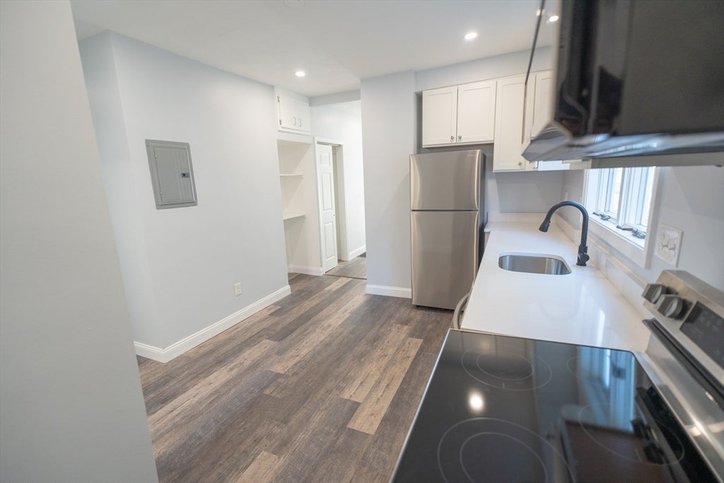 10 Rockwell Ter #1, Malden, MA, 10 Rockwell Ter #1, Malden, MA Photo #4