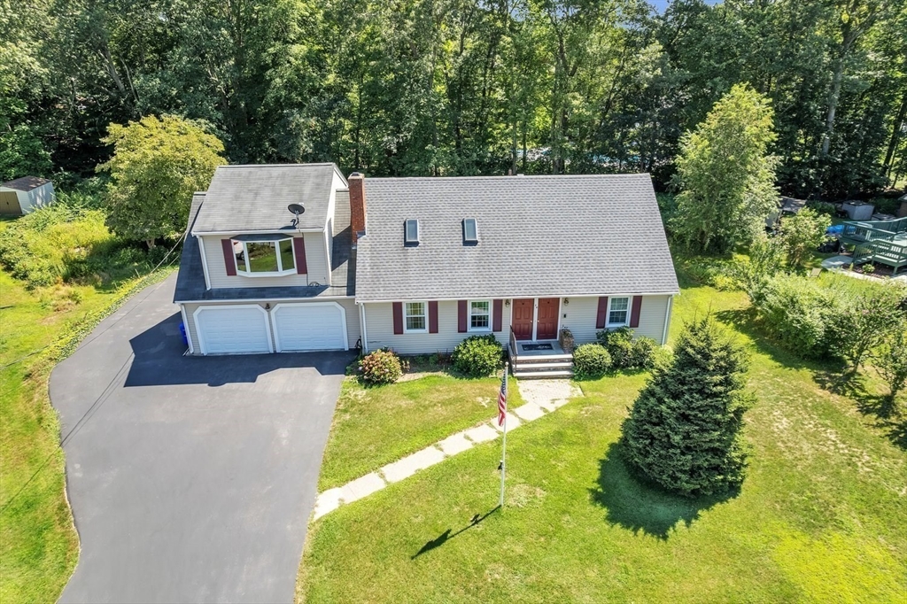 38 Standish Rd