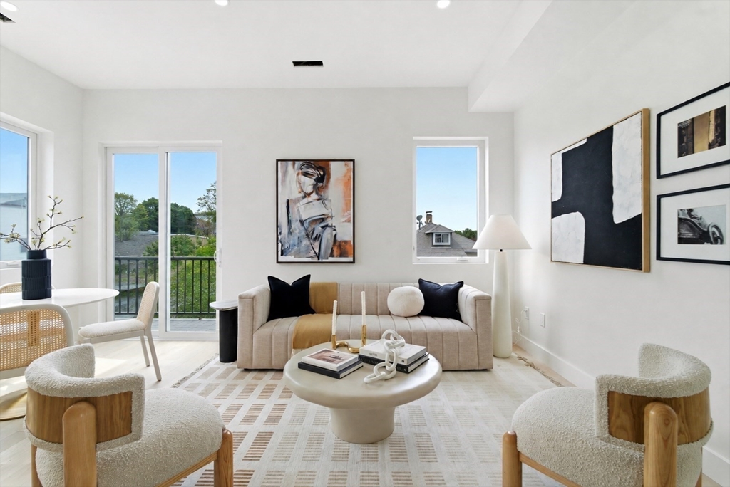 28 Swan Ave. 2