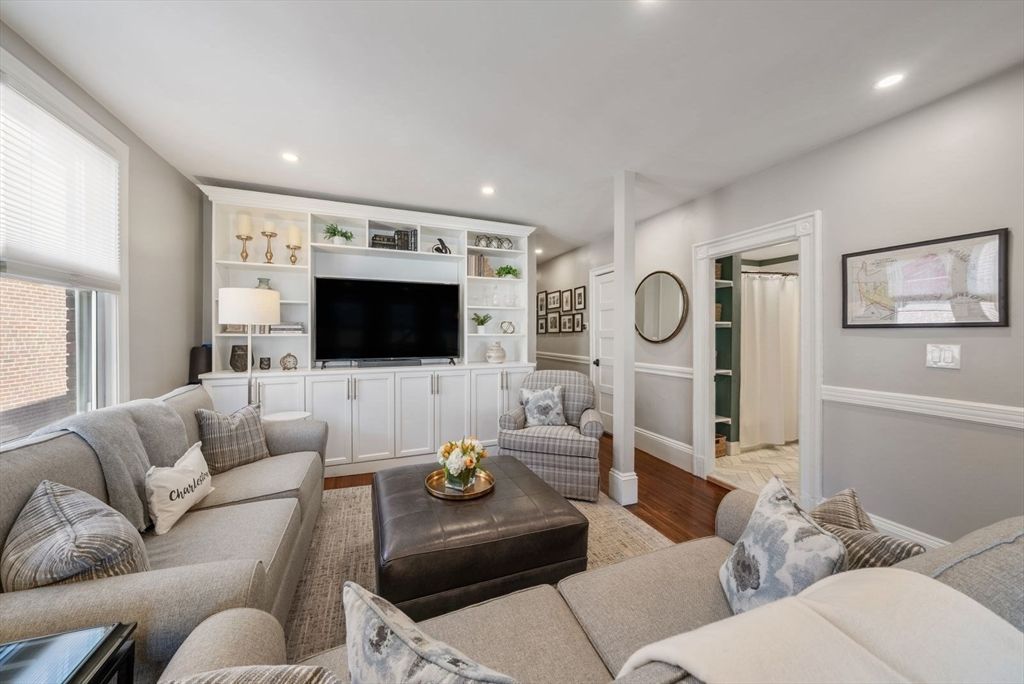 Photo of 36 Mount Vernon Street #3, Boston, MA 02129 (MLS # 73503049)