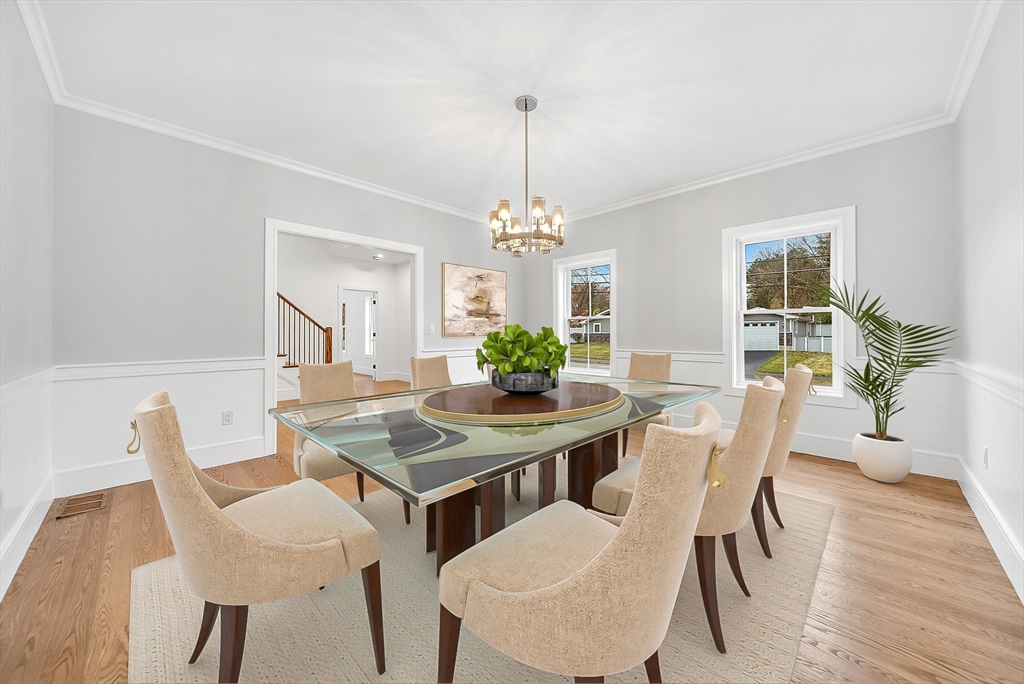 Natick, Massachusetts 01760, United States, 6 Bedrooms Bedrooms, ,6 BathroomsBathrooms,Residential,Active,245743