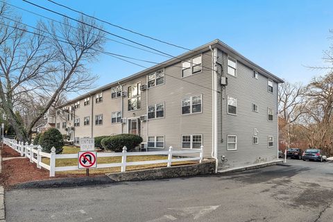Photo of 177 Franklin St #2, Stoneham, MA 02180 (MLS # 73501257)