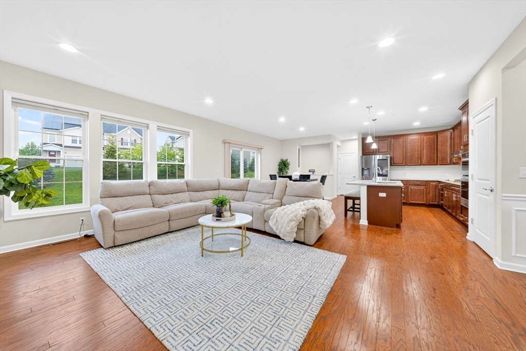 24 Cherry Ln #24, Hopkinton, MA, 24 Cherry Ln #24, Hopkinton, MA Photo #4