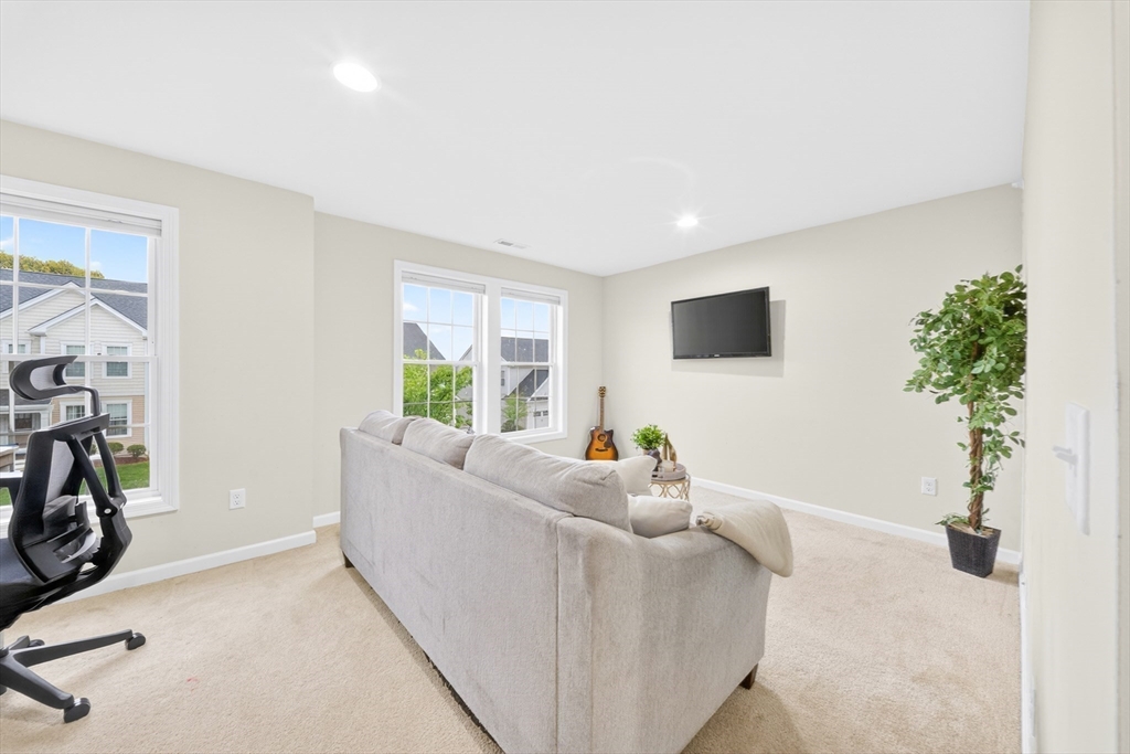 24 Cherry Ln #24, Hopkinton, MA, 24 Cherry Ln #24, Hopkinton, MA Photo #36