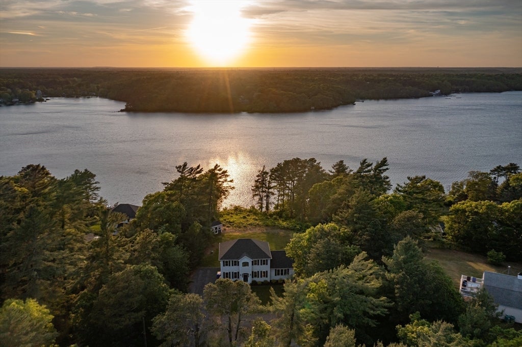 7 Great Pines Dr