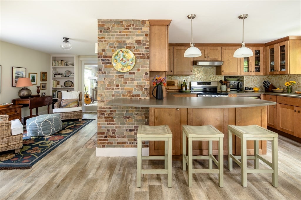 94 Aucoot Rd, Mattapoisett, MA, 94 Aucoot Rd, Mattapoisett, MA Photo #22
