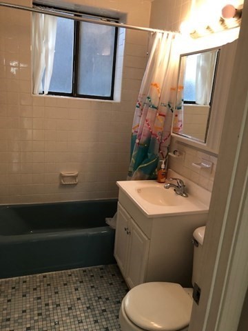 5 Centre St 11