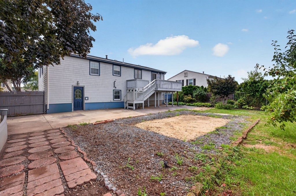 202 Oman St, Fall River, MA Photo #28