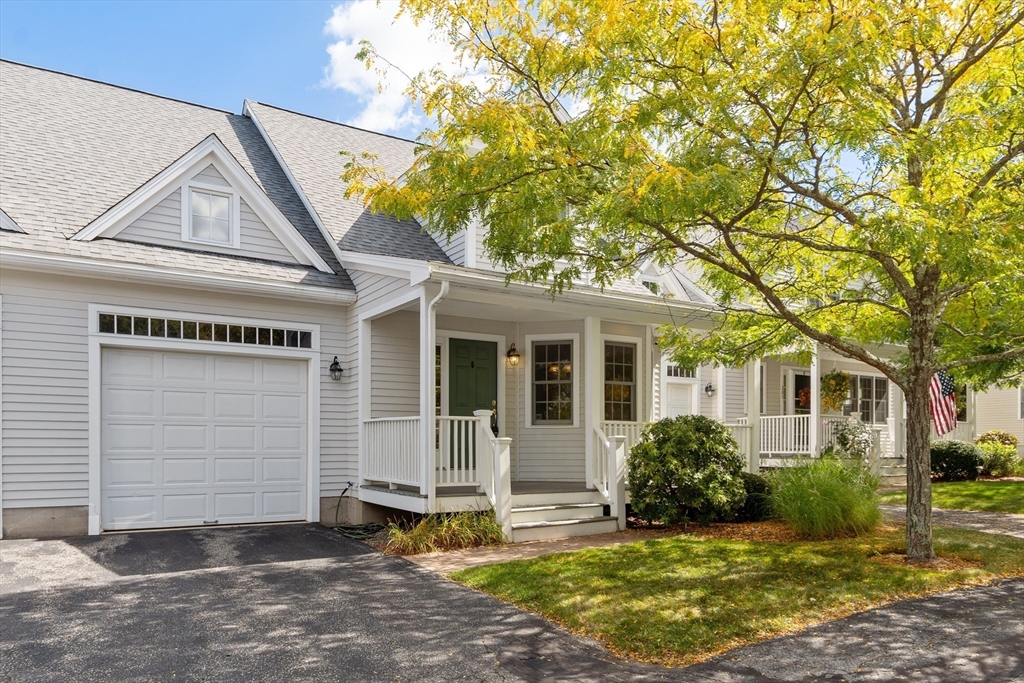 10 Charnstaff Ln 204