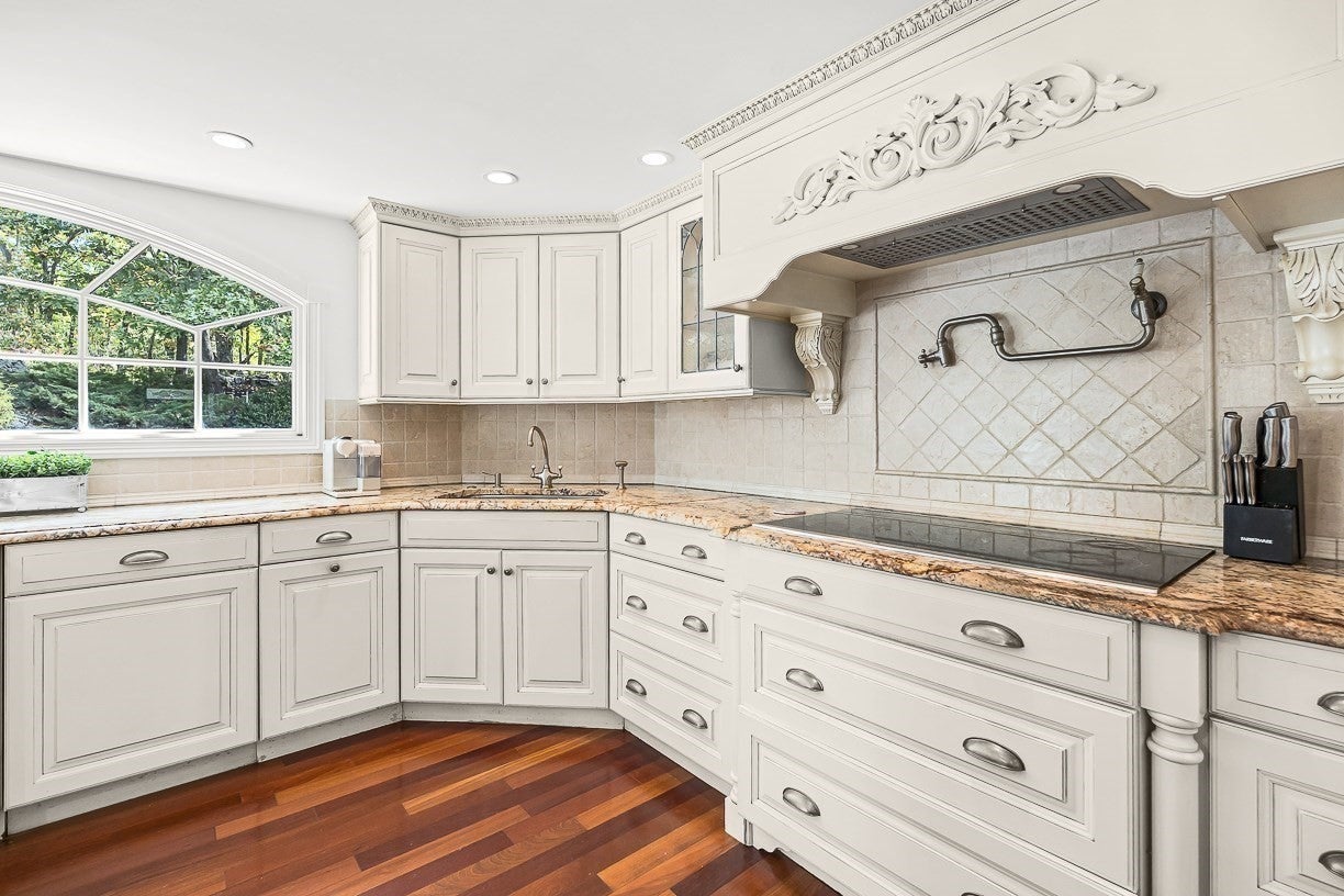 21 Amberwood Dr