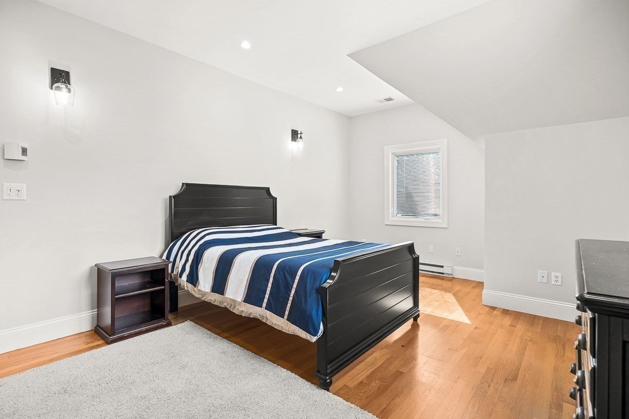 21 Amberwood Dr, Winchester, MA Photo #28