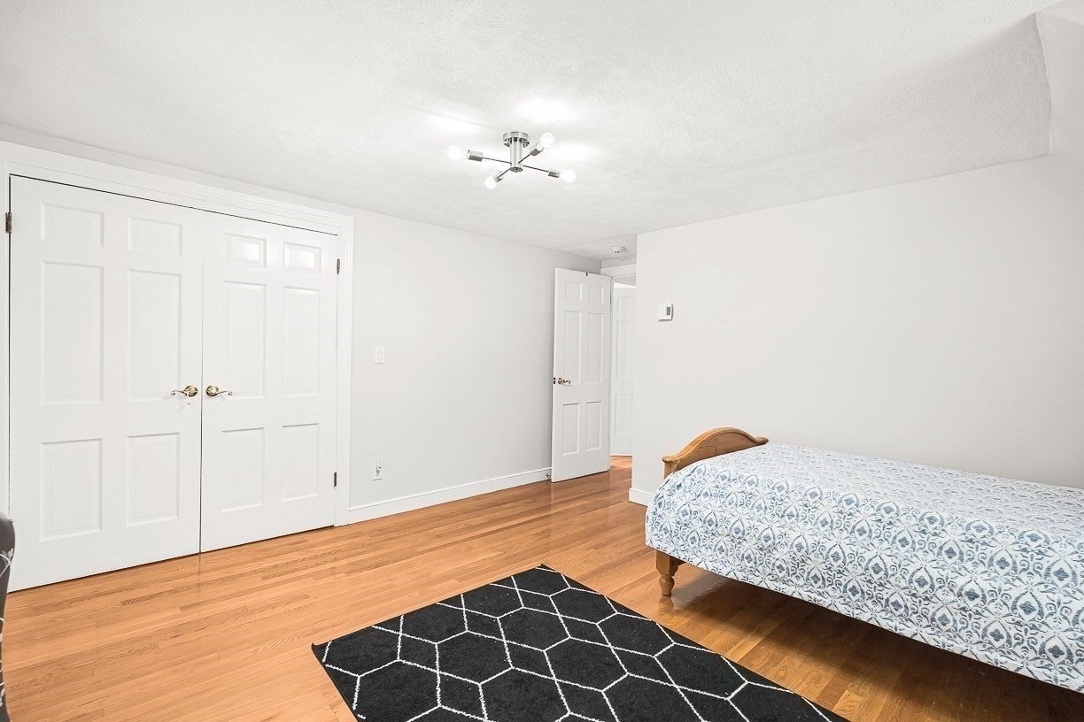 21 Amberwood Dr, Winchester, MA Photo #34