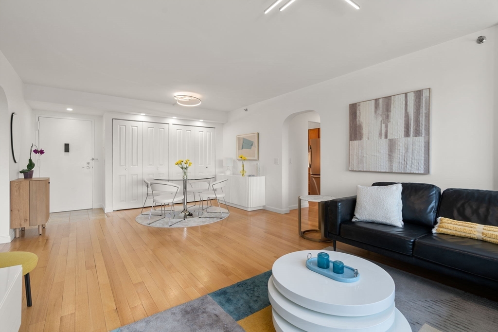 1731 Beacon St 508