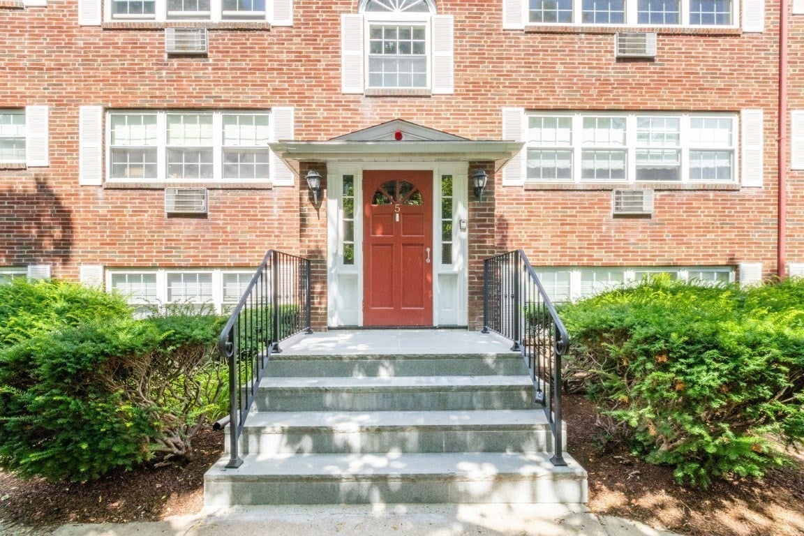5 Cass Street 12, Boston MA 02132