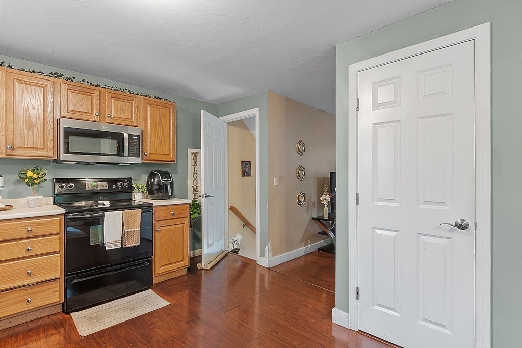 55 Brier St 55