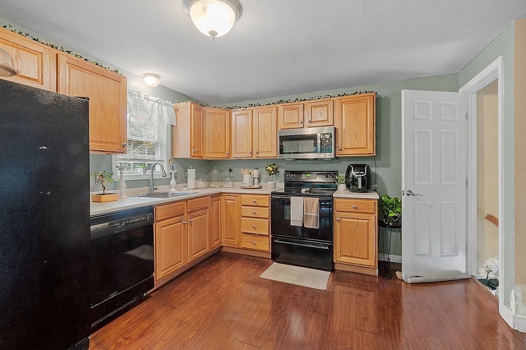 55 Brier St 55