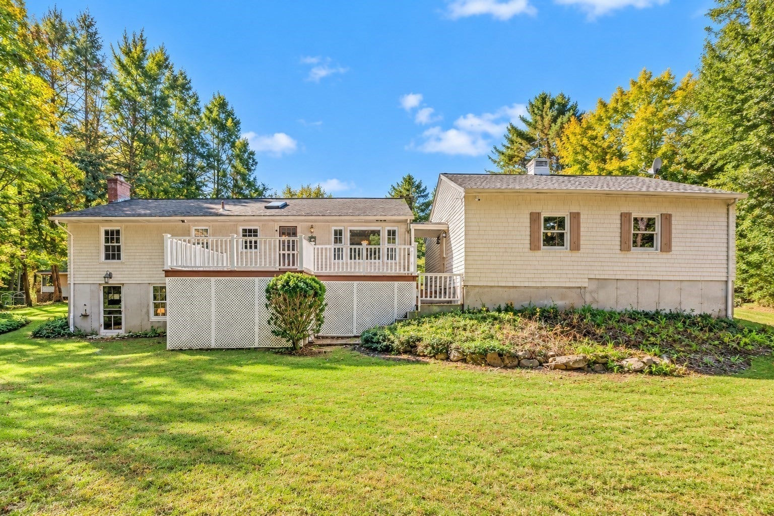 42 Pinebrook Lane, Holden, MA Photo #31