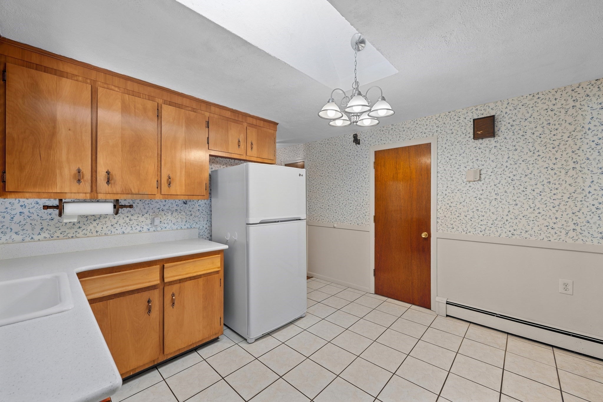 42 Pinebrook Lane, Holden, MA Photo #12