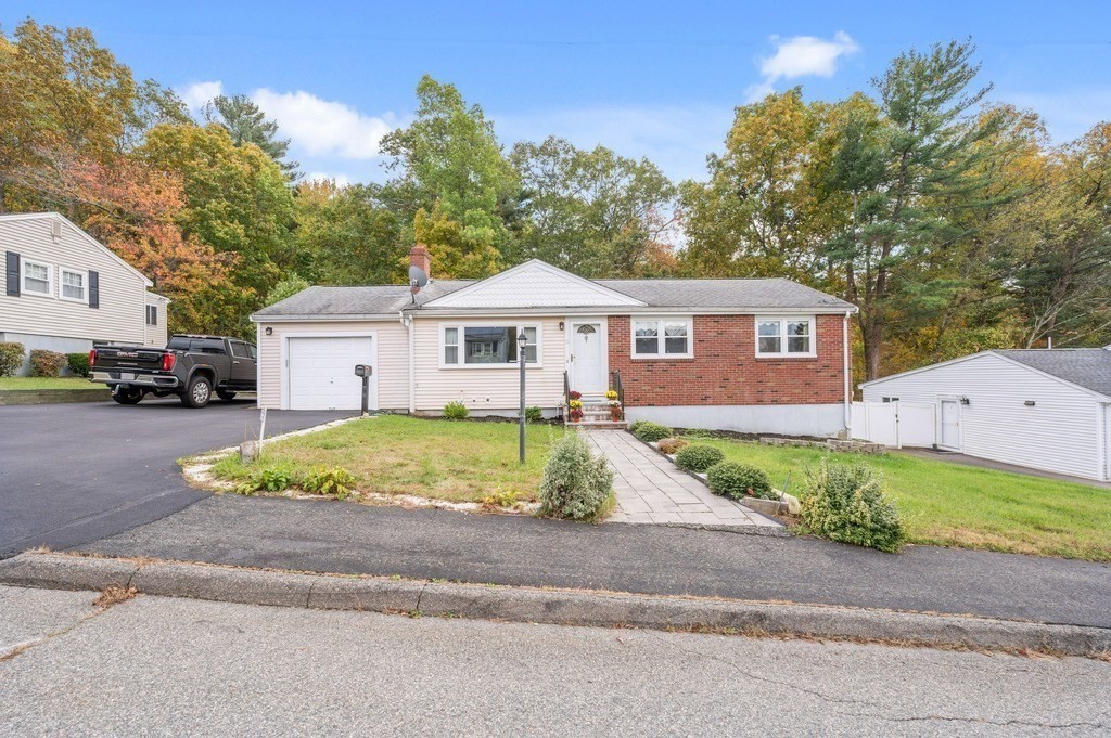 16 Woodcliff Rd