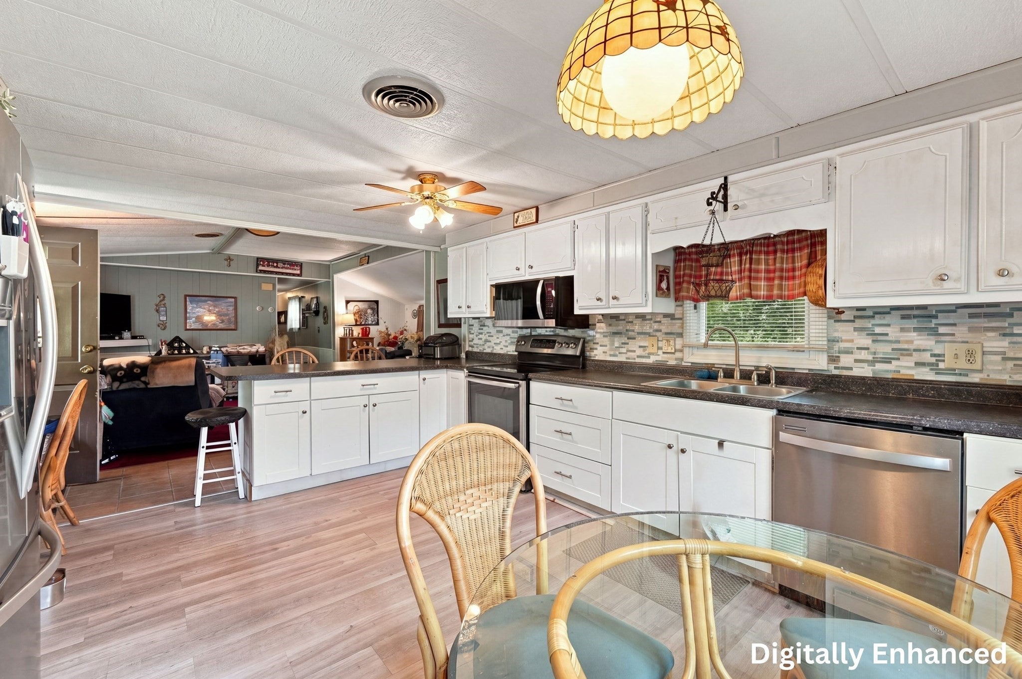 60 Longboat Dr