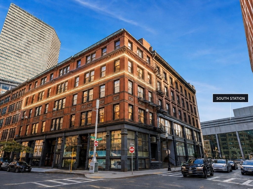 Photo of 118 South Street #4AB, Boston, MA