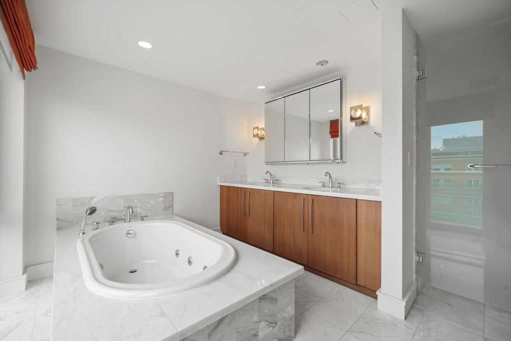 2 Battery Wharf 2504