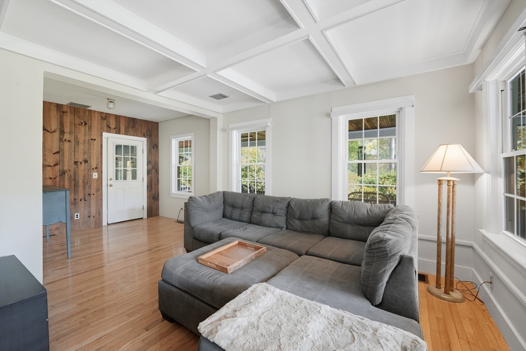 500 E River Rd