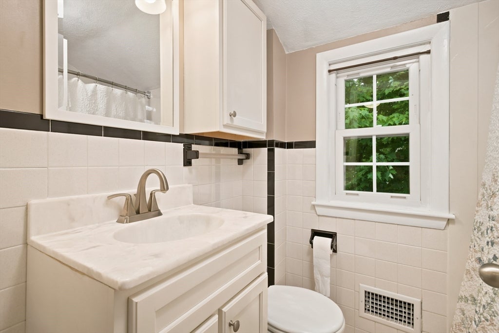 134 Federal St #134, Weymouth, MA, 134 Federal St #134, Weymouth, MA Photo #15