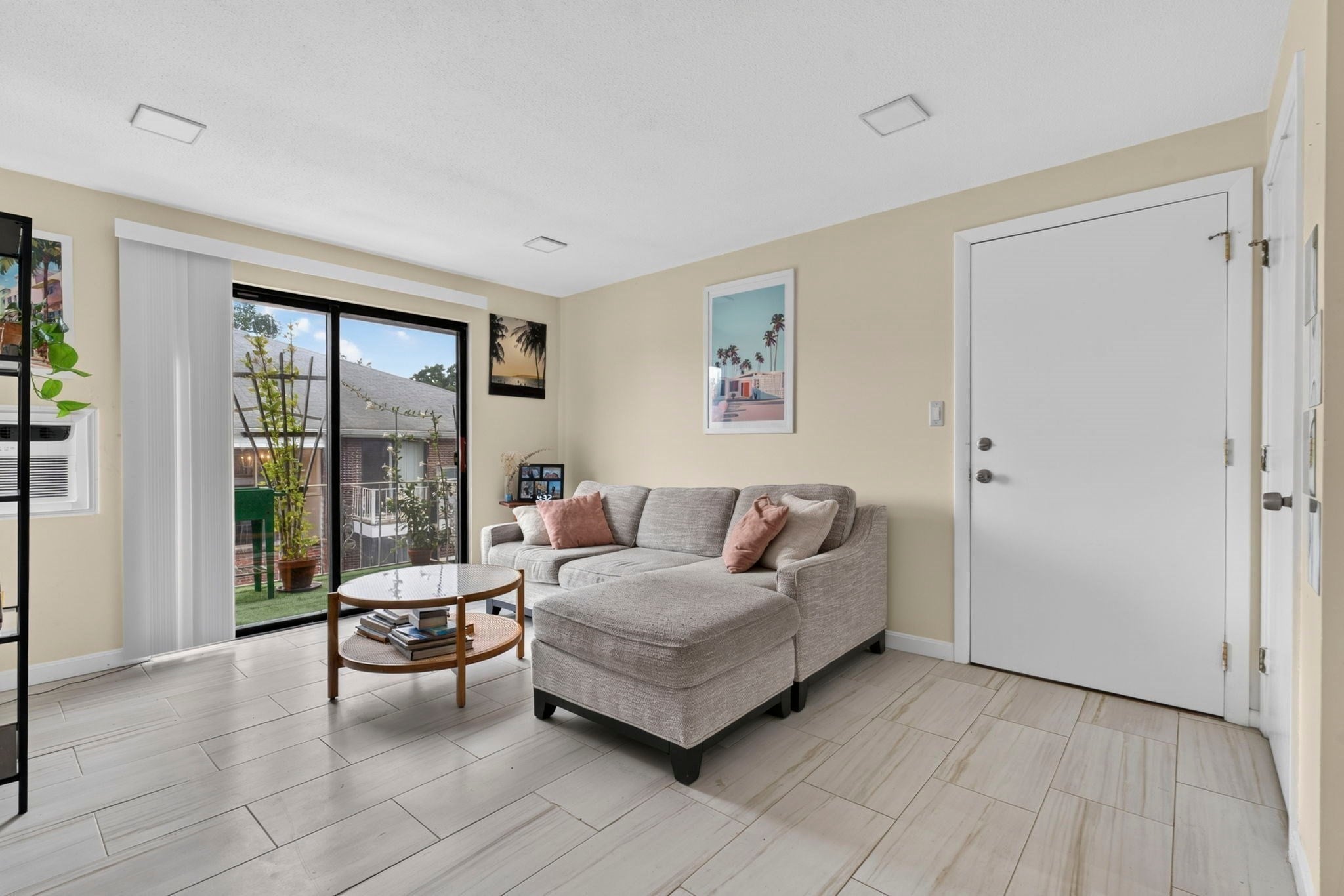 262 E Haverhill St #23, Lawrence, MA, 262 E Haverhill St #23, Lawrence, MA Photo #3