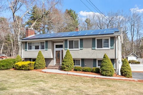 Photo of 4 Dayton Street, Chelmsford, MA 01863 (MLS # 73492535)