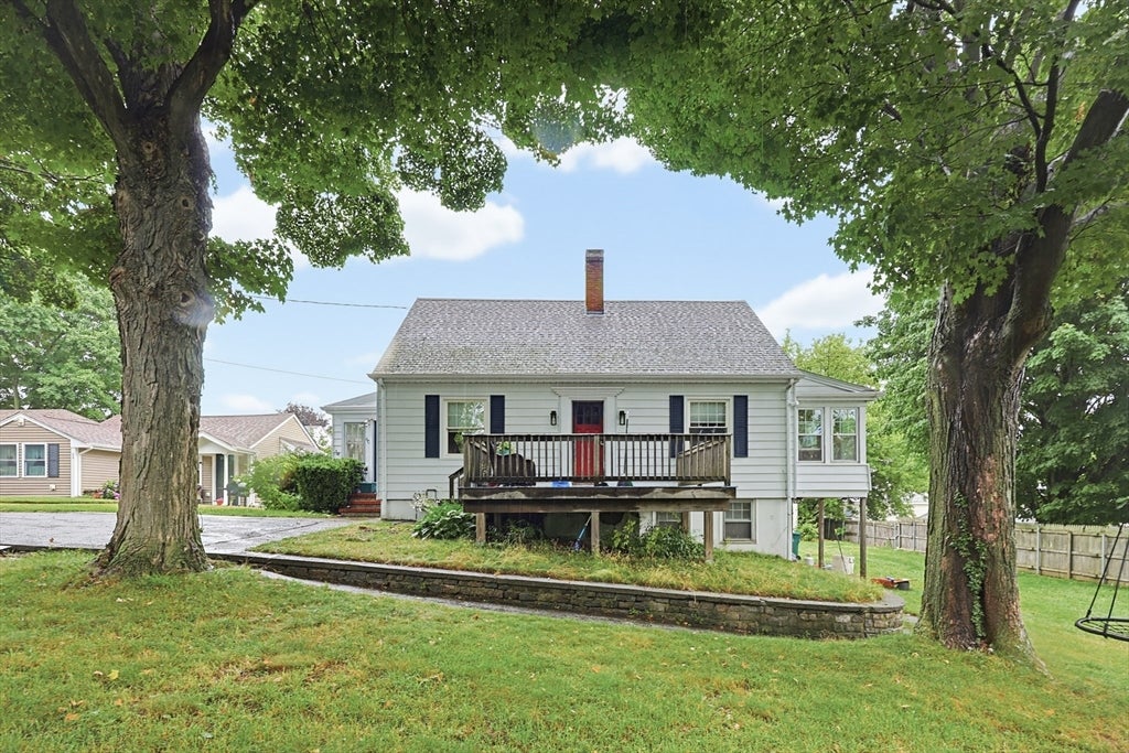 60 Newhill Ave