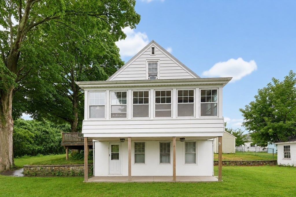 60 Newhill Ave