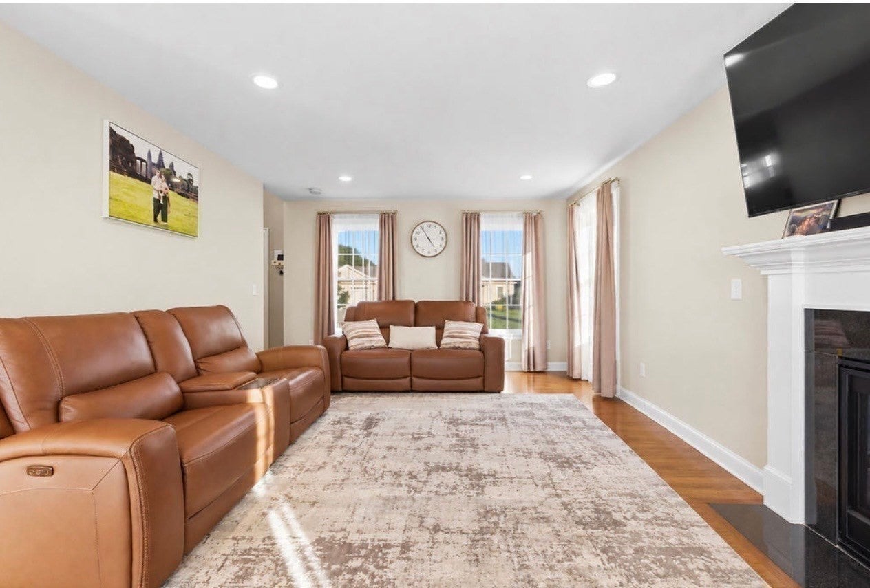 8 Lannister Ln, Seekonk, MA Photo #7