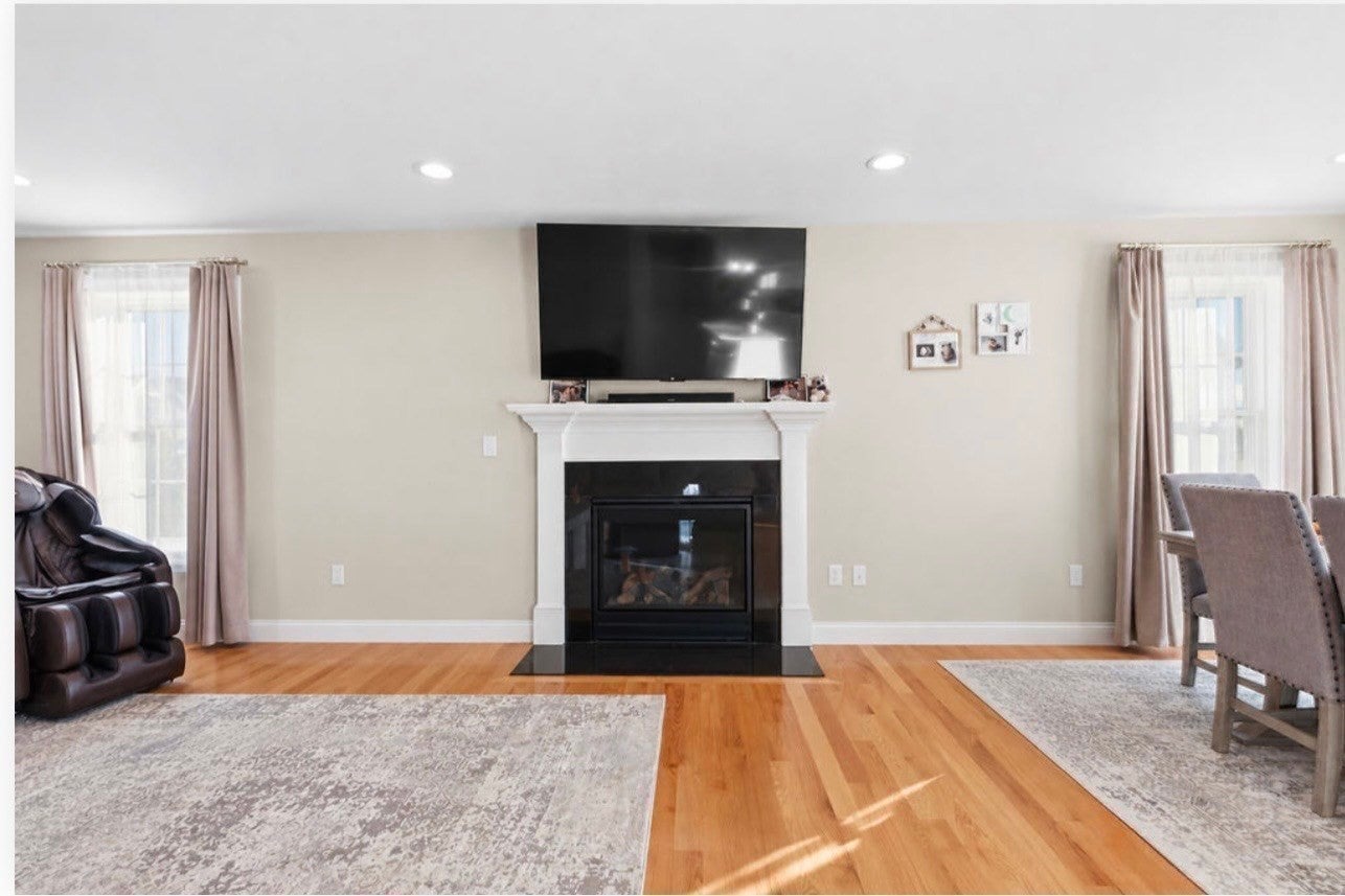 8 Lannister Ln, Seekonk, MA Photo #9